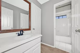 202 Cascade Pines Dr, Houston, TX 77049 - Photo 25
