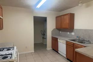 21219 Grand Linden Ct, Humble, TX 77338 - Photo 5