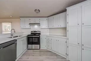 13704 Lookout Ct, Willis, TX 77318 - Photo 3