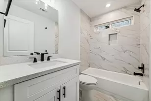 978 Marjorie St, Houston, TX 77088 - Photo 11