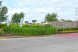 432 Kendall Crest Dr, Alvin, TX 77511 - Photo 31