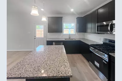 432 Kendall Crest Drive, Alvin, TX 77511 - Photo 9