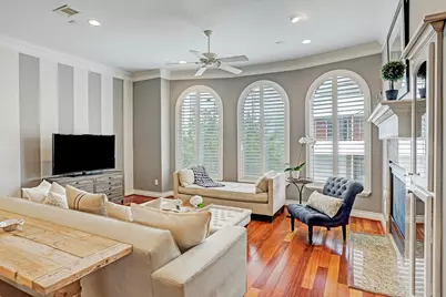 2109 Crocker Street, Houston, TX 77006 - Photo 9