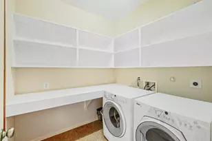 643 E 10th St, Houston, TX 77008 - Photo 15