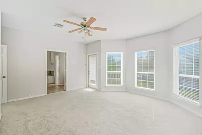 643 E 10th Street, Houston, TX 77008 - Photo 9