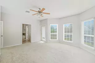 643 E 10th St, Houston, TX 77008 - Photo 9