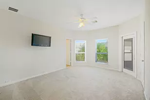 643 E 10th St, Houston, TX 77008 - Photo 11