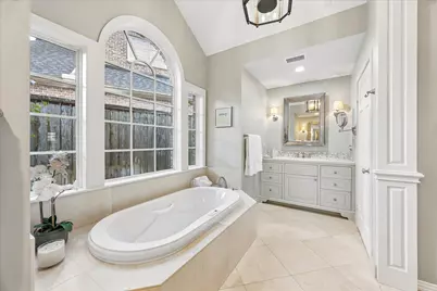 12107 Beauregard Drive, Houston, TX 77024 - Photo 15