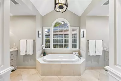 12107 Beauregard Drive, Houston, TX 77024 - Photo 13