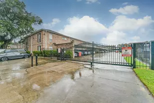 6402 Del Monte Dr, Houston, TX 77057 - Photo 21