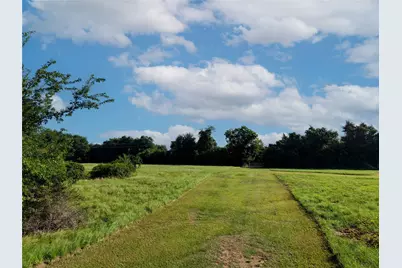 10954 Hay Meadow Lane, Hearne, TX 77859 - Photo 9