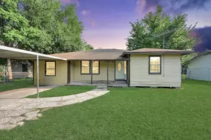 117 E Witcher Ln, Houston, TX 77076 - Photo 1