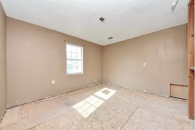117 E Witcher Lane, Houston, TX 77076 - Photo 21