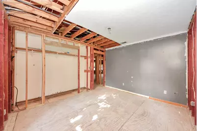 117 E Witcher Lane, Houston, TX 77076 - Photo 17