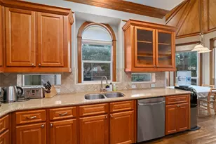 10 E Rock Wing Pl, The Woodlands, TX 77381 - Photo 21