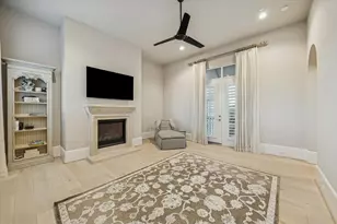 2411 Rosamond St, Houston, TX 77098 - Photo 13