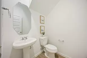 7718 Inwood Grv Ln, Houston, TX 77088 - Photo 17