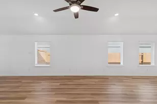 1217 Sacred Light Dr, La Marque, TX 77568 - Photo 3