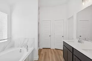 1217 Sacred Light Dr, La Marque, TX 77568 - Photo 33