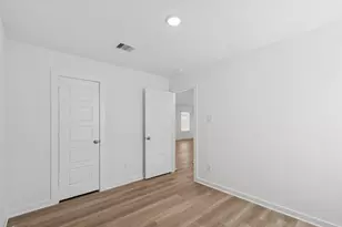 1217 Sacred Light Dr, La Marque, TX 77568 - Photo 25