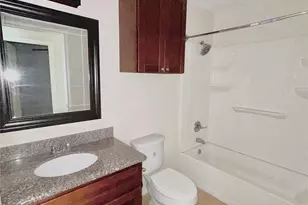 3807 Putnam Dr, Bacliff, TX 77518 - Photo 7
