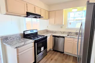 24022 Spring Briar Ln, Spring, TX 77373 - Photo 9