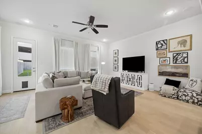 334 W 26th Street, Houston, TX 77008 - Photo 9
