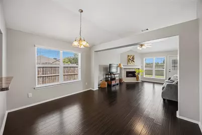 398 Henry Street, Alvin, TX 77511 - Photo 5