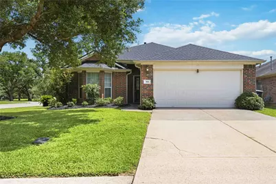 398 Henry Street, Alvin, TX 77511 - Photo 1