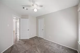 398 Henry St, Alvin, TX 77511 - Photo 17