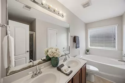 398 Henry Street, Alvin, TX 77511 - Photo 17