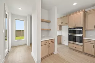 210 Starlight Wood Ct, Willis, TX 77318 - Photo 9