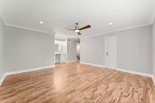 13346 Trail Hollow Dr, Houston, TX 77079 - Photo 19