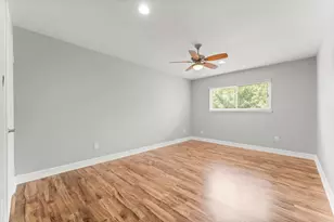 13346 Trail Hollow Dr, Houston, TX 77079 - Photo 25