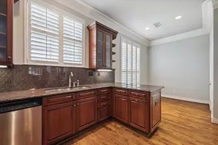 2943 Brompton Square Dr, Houston, TX 77025 - Photo 11