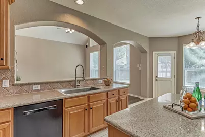 59 W Prairie Dawn Circle, The Woodlands, TX 77385 - Photo 13