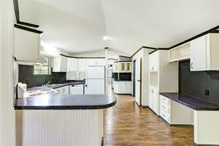 26342 Hunters Trail, New Caney, TX 77357 - Photo 5