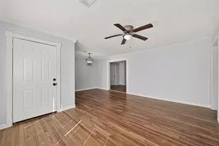 714 E Humble St, Baytown, TX 77520 - Photo 5