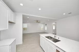 5838 Madison Trl Dr, Richmond, TX 77469 - Photo 11