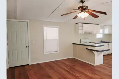 401 S Woodson Street #5, Willis, TX 77378 - Photo 5
