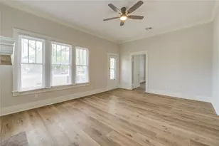 211 E West St, El Campo, TX 77437 - Photo 13