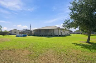 536 Agnes St, El Campo, TX 77437 - Photo 5