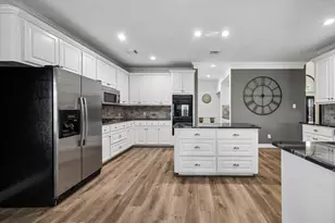 1422 Hillside Forest Dr, Sugar Land, TX 77479 - Photo 15