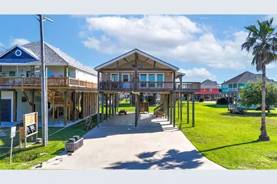 854 Palmetto Drive, Crystal Beach, TX 77650 - Photo 3