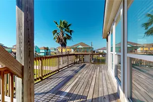 854 Palmetto Dr, Crystal Beach, TX 77650 - Photo 7