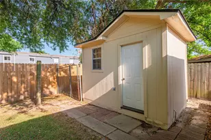 2701 20th St N, Texas City, TX 77590 - Photo 31