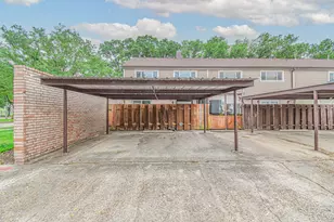 10502 Hammerly Blvd, Houston, TX 77043 - Photo 33