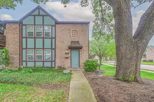 10502 Hammerly Blvd, Houston, TX 77043 - Photo 3