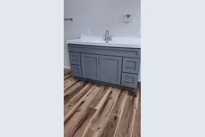 210 Julia St, Yoakum, TX 77995 - Photo 25