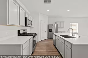 204 Golden Eagle Blvd, New Waverly, TX 77358 - Photo 3